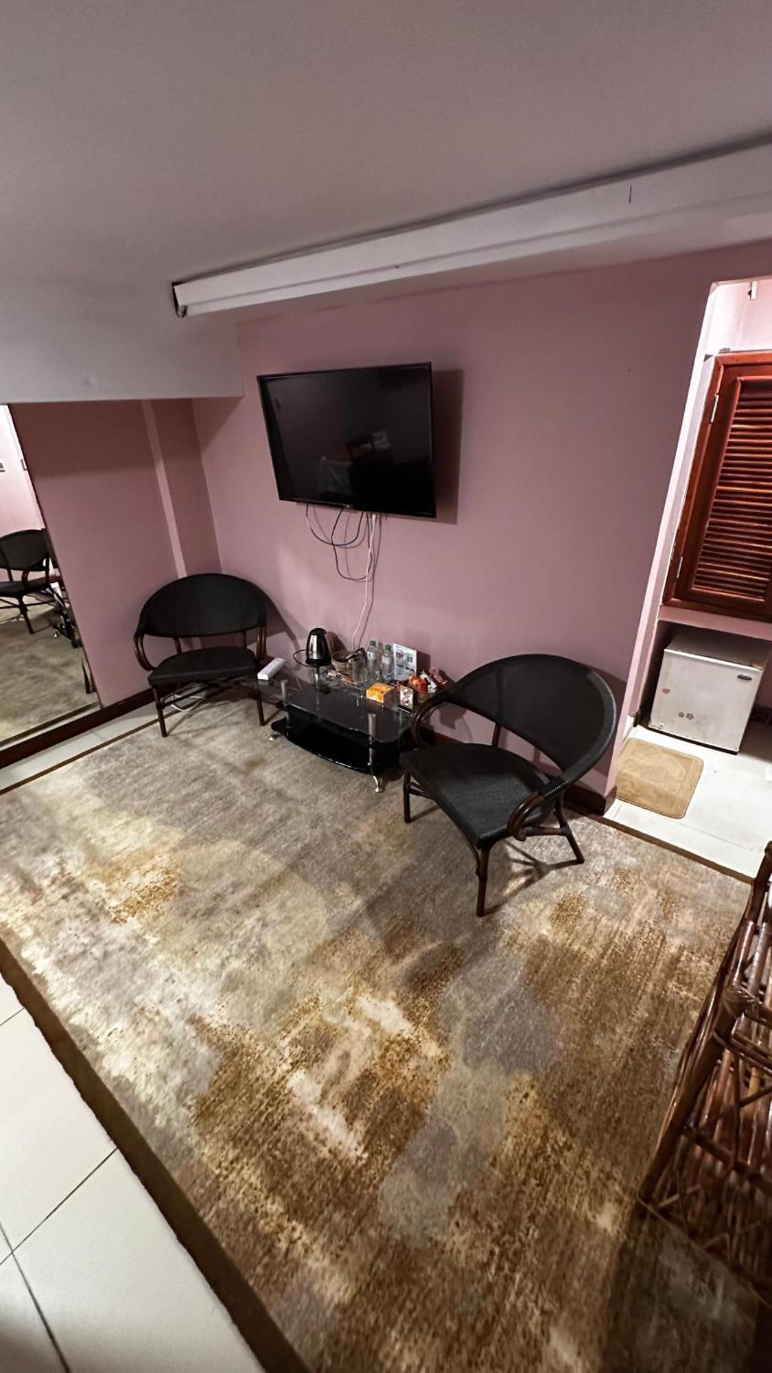 מלון סיהאנוקוויל Hawaii Lounge מראה חיצוני תמונה
